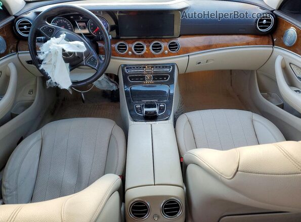 WDDZF4KB2JA357676 2018 MERCEDES-BENZ E-CLASS Black Widok zestawu wskaźników