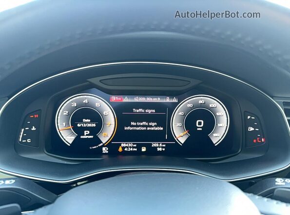 WA1CVAF10KD005323 2019 AUDI Q8 White 