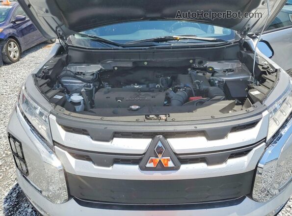 JA4ARUAU8TU009829 2026 MITSUBISHI OUTLANDER Silver 