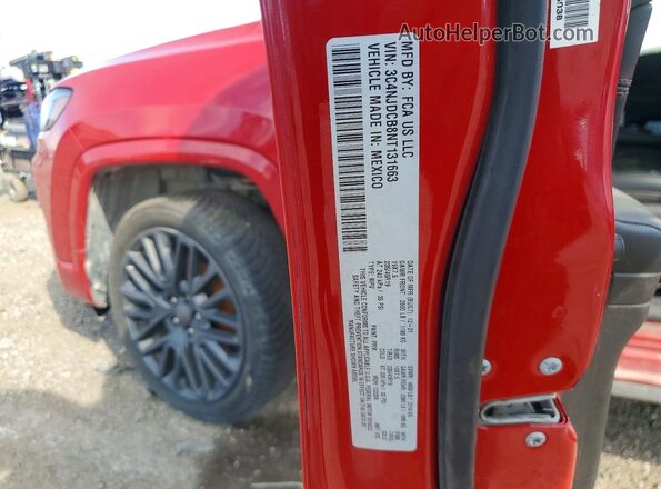 3C4NJDCB8NT131663 2022 JEEP COMPASS Red Vista interior de 360 grados