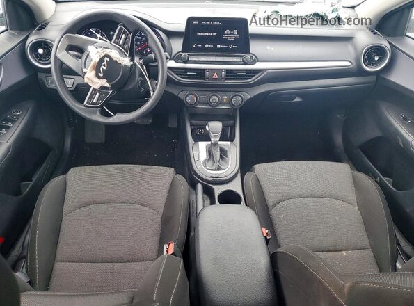 3KPF24AD0RE755571 2024 KIA FORTE Gray 