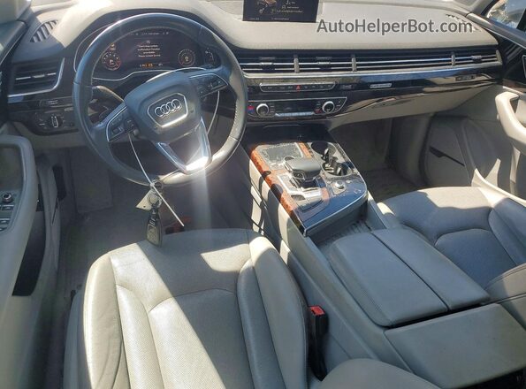 WA1LAAF7XKD001053 2019 AUDI Q7 Silver Instrument cluster view