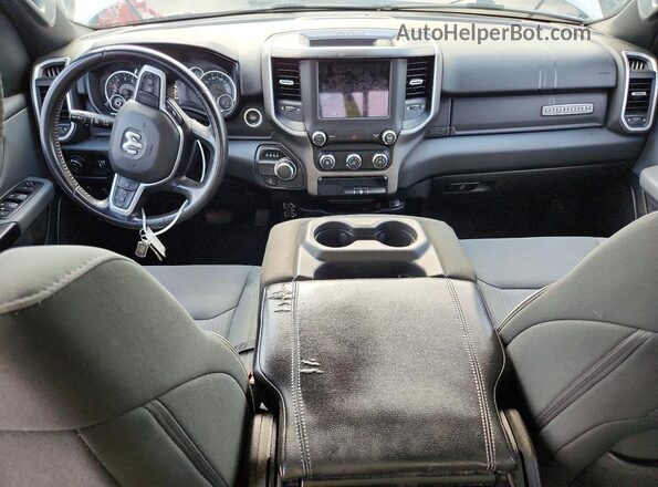 1C6RREBG1MN544754 2021 RAM 1500 Silver Սարքավորումների վահանակի տեսք