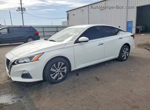 1N4BL4BV0KC154439 2019 NISSAN ALTIMA White 