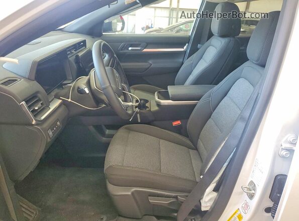 3GKALMEG7TL406992 2026 GMC TERRAIN Белый Вид панели приборов