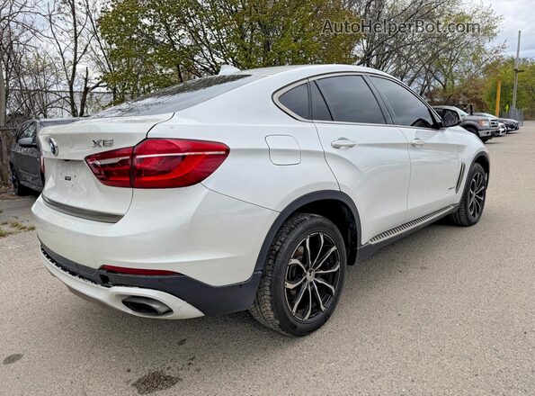 5UXKU6C37H0W38407 2017 BMW X6 White Widok z przodu