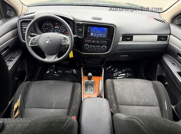 JA4AD2A3XJZ008823 2018 MITSUBISHI OUTLANDER Black Rear seats view