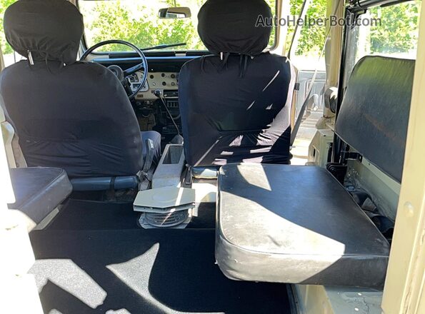280634 1978 TOYOTA LAND CRUISER Бежевый Вид салона спереди