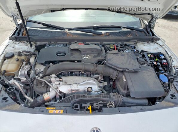 W1K3G4EB6LJ218149 2020 MERCEDES-BENZ A White ძრავის განყოფილების ხედი