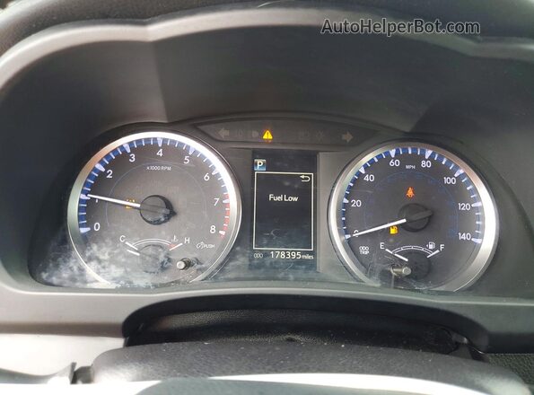 5TDZZRFH6HS231640 2017 TOYOTA HIGHLANDER Белый Вид задних сидений