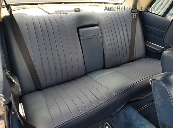 10702412019822 1978 MERCEDES-BENZ 450 Blue Widok wnętrza z tyłu