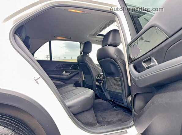 4JGFB4KB4LA008641 2020 MERCEDES-BENZ GLE White Front interior view