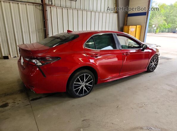 4T1S11AK7NU031432 2022 TOYOTA CAMRY Red Հետևի աջ