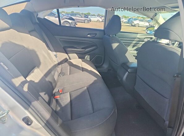 1N4BL4BVXLC235482 2020 NISSAN ALTIMA Silver Rear interior view
