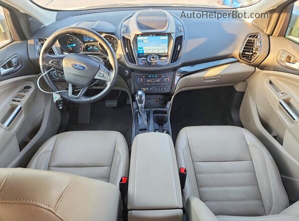 1FMCU9J95KUA82155 2019 FORD ESCAPE Silver Widok zestawu wskaźników