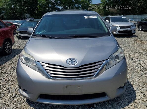 5TDDZ3DCXHS181159 2017 TOYOTA SIENNA Gray უკანა ხედი