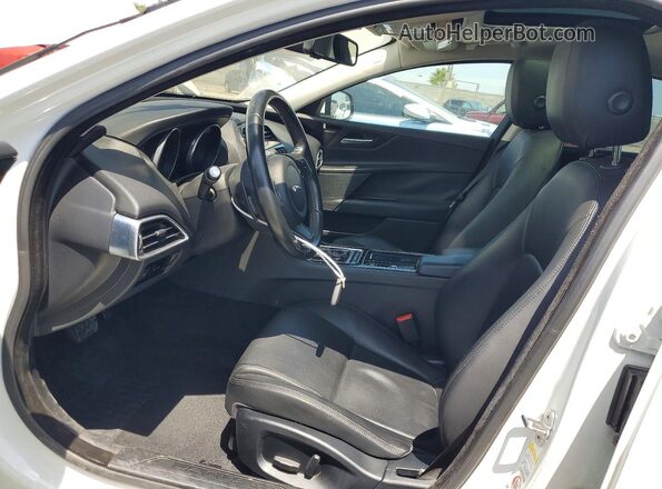 SAJAD4FN5JCP31320 2018 JAGUAR XF White Вид панелі приладів