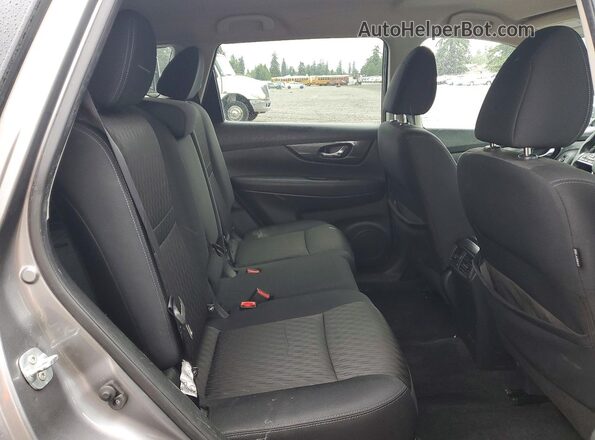 KNMAT2MV8HP524206 2017 NISSAN ROGUE Silver 