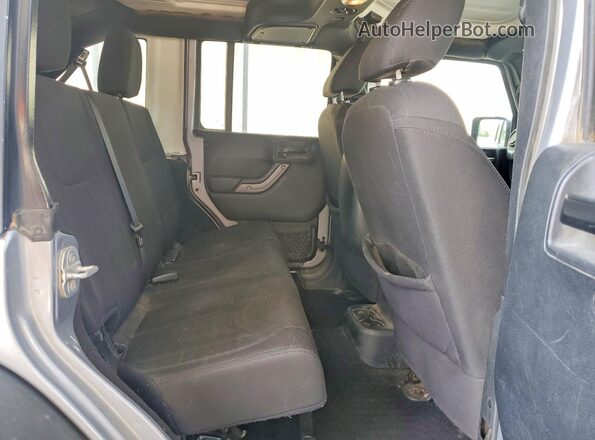 1C4BJWKG7JL830610 2018 JEEP WRANGLER Silver 