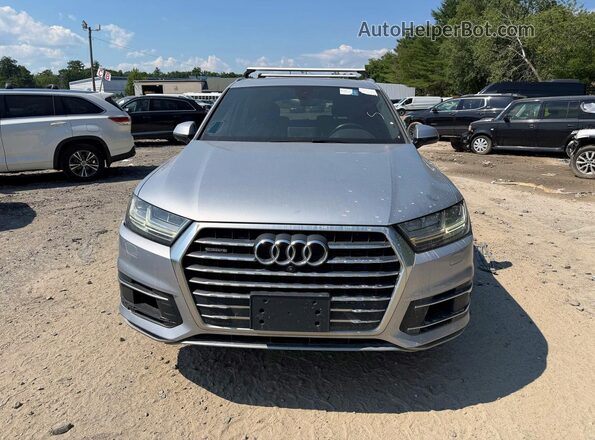 WA1LAAF74JD004268 2018 AUDI Q7 Silver 360 interior view
