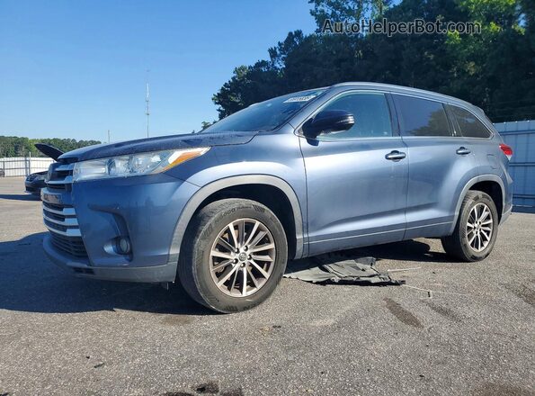 5TDKZRFH7JS280711 2018 TOYOTA HIGHLANDER Blue Trasero izquierdo