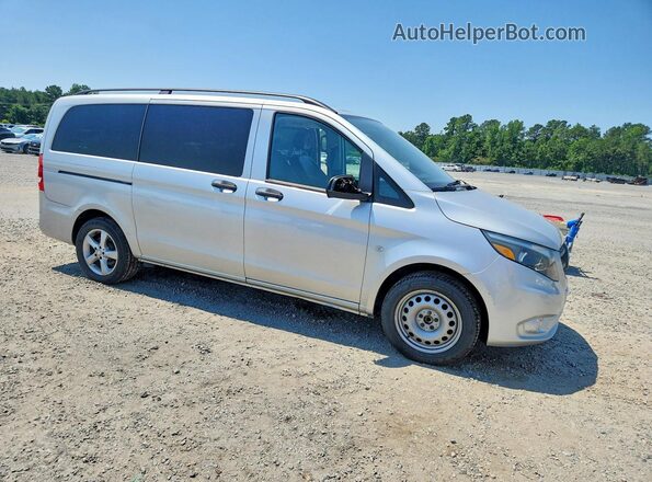 WD4PG2EE7G3130852 2016 MERCEDES-BENZ METRIS Серебряный Вид спереди