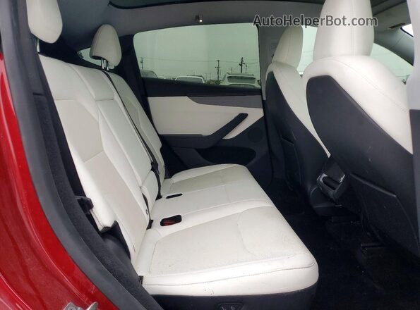 7SAYGDEE8TF431706 2026 TESLA MODEL Red ძრავის განყოფილების ხედი