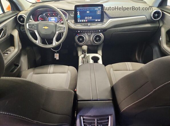 3GNKBHR46SS229695 2025 CHEVROLET BLAZER Белый Вид щитка приборов