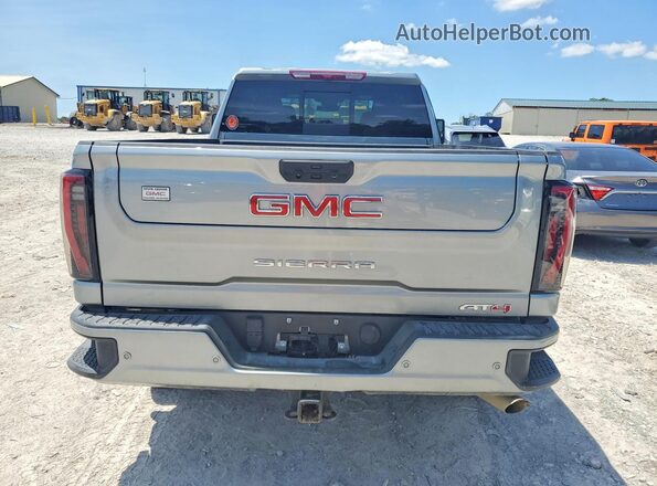 1GT4UPE72TF137513 2026 GMC SIERRA Silver Вид салону спереду