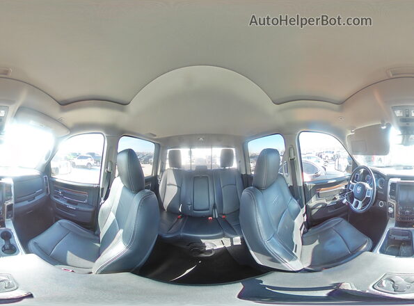1C6RR7NT1HS594243 2017 RAM 1500 Silver 