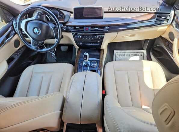 5UXKT0C56J0V98425 2018 BMW X5 White Սարքավորումների վահանակի տեսք