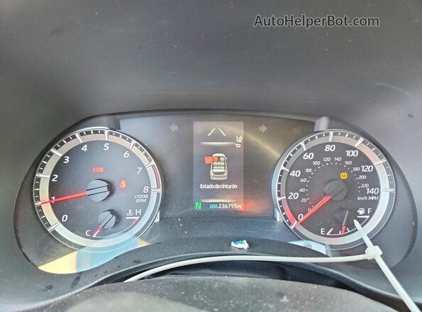 5TDCZRAH1NS550632 2022 TOYOTA HIGHLANDER Silver Вид задніх сидінь