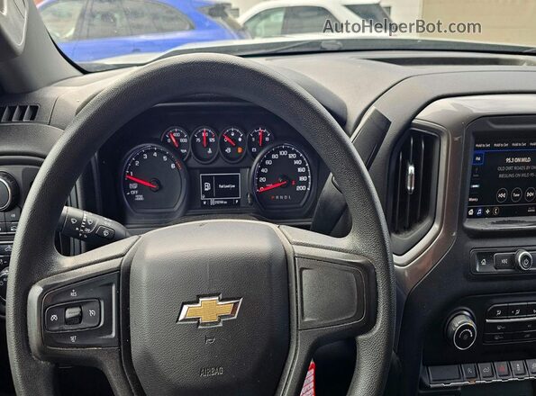 1GCPYBEK2LZ272921 2020 CHEVROLET SILVERADO Серебряный 