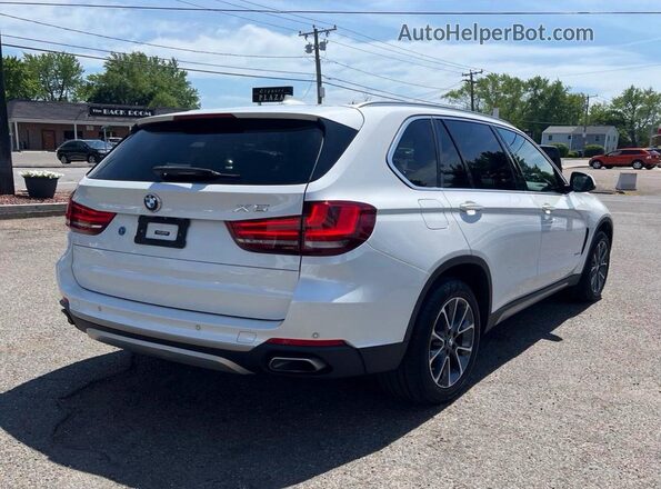5UXKR0C52J0Y02782 2018 BMW X5 White 