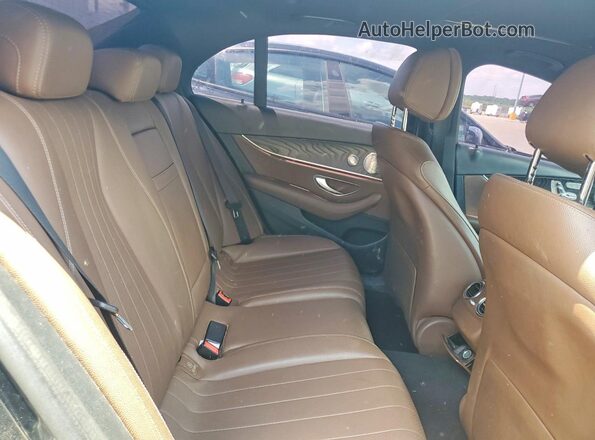 WDDZF4KB4HA153889 2017 MERCEDES-BENZ E-CLASS Black Vista interior trasera