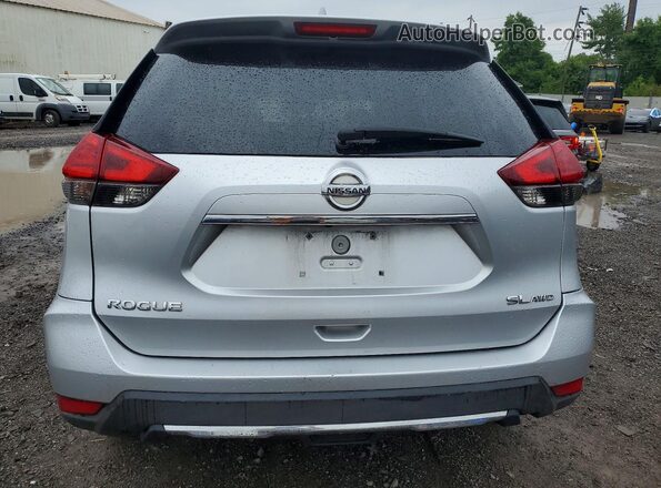 5N1AT2MV8HC807367 2017 NISSAN ROGUE Silver წინა სალონის ხედი