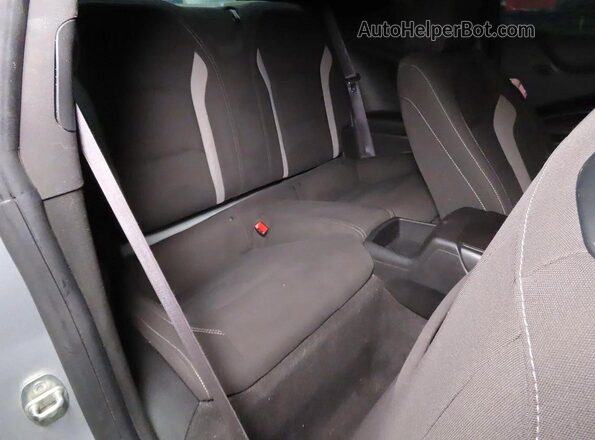 1G1FF1R78H0160369 2017 CHEVROLET CAMARO Silver Вид салону спереду