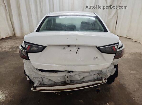 3MYDLBYVXJY311299 2018 TOYOTA YARIS White 