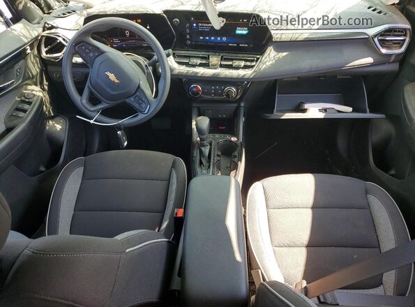 KL79MPSL9TB091514 2026 CHEVROLET TRAILBLAZER Silver 