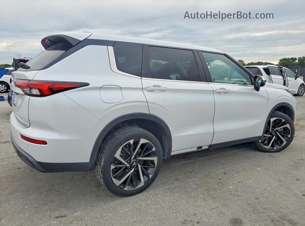 JA4J3TA82NZ065852 2022 MITSUBISHI OUTLANDER White 