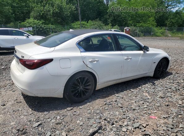 JN1EV7AR8JM438520 2018 INFINITI Q50 Белый Передняя правая четверть