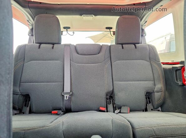 1C4PJXDG3RW253142 2024 JEEP WRANGLER Красный Вид задней части салона