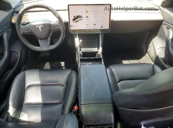 5YJ3E1EA1KF401390 2019 TESLA MODEL White Widok zestawu wskaźników