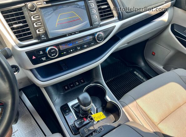 5TDDZRFH2JS908604 2018 TOYOTA HIGHLANDER White Vista interior de 360 grados