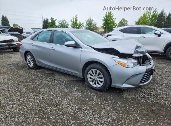 4T1BF1FK8HU694653 2017 TOYOTA CAMRY Silver 