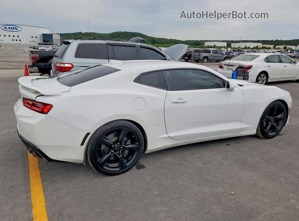 1G1FH1R73H0132411 2017 CHEVROLET CAMARO White 