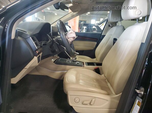 WA1BNAFY5J2017910 2018 AUDI Q5 Black წინა პანელის ხედი