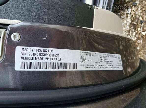 2C4RC1CG0PR606234 2023 CHRYSLER VOYAGER Серый Панорамный вид салона 360°