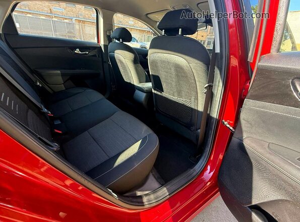 3KPF34AD4KE056916 2019 KIA FORTE Red 