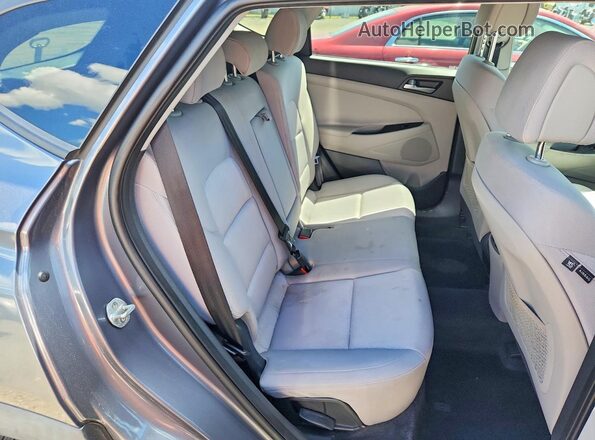 KM8J3CA21HU288141 2017 HYUNDAI TUCSON Серый 